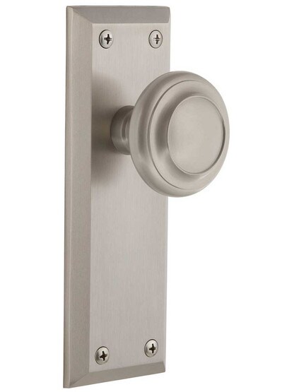Grandeur Fifth-Avenue Door Set with Circulaire Knobs in Satin Nickel.